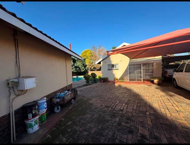 4 BEDROOM HOUSE FOR SALE IN GHOLFSIG